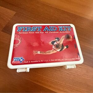 Mini Vintage First Aid Kit Bandages Gauze in Plastic Box Safety Kids Car Sports